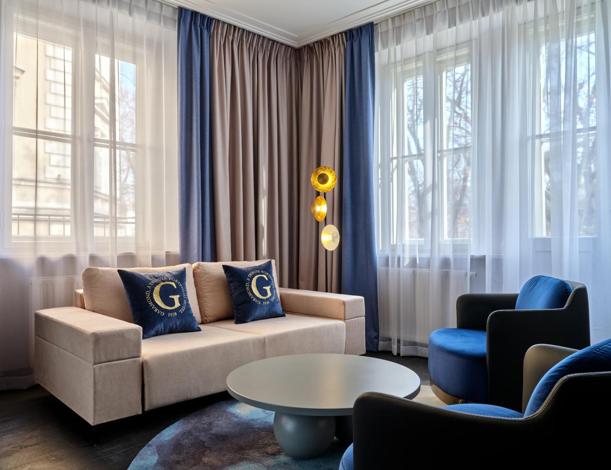Garamond, A Tribute Portfolio Hotel, Old Town Hotel